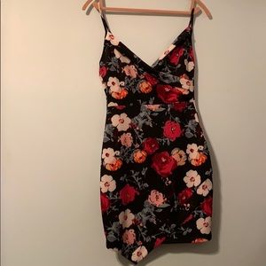 Women’s Medium Floral Dress